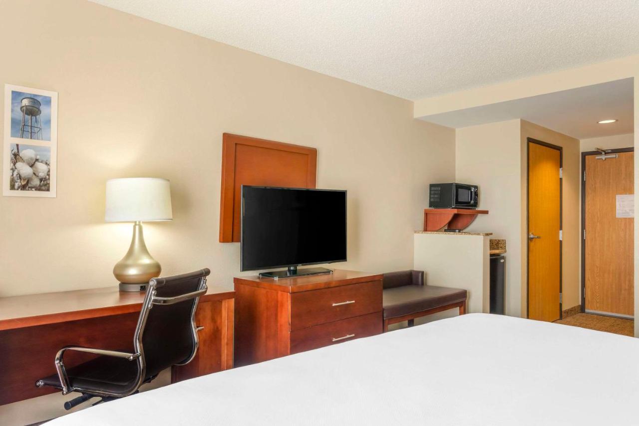 Comfort Inn & Suites Blytheville Buitenkant foto