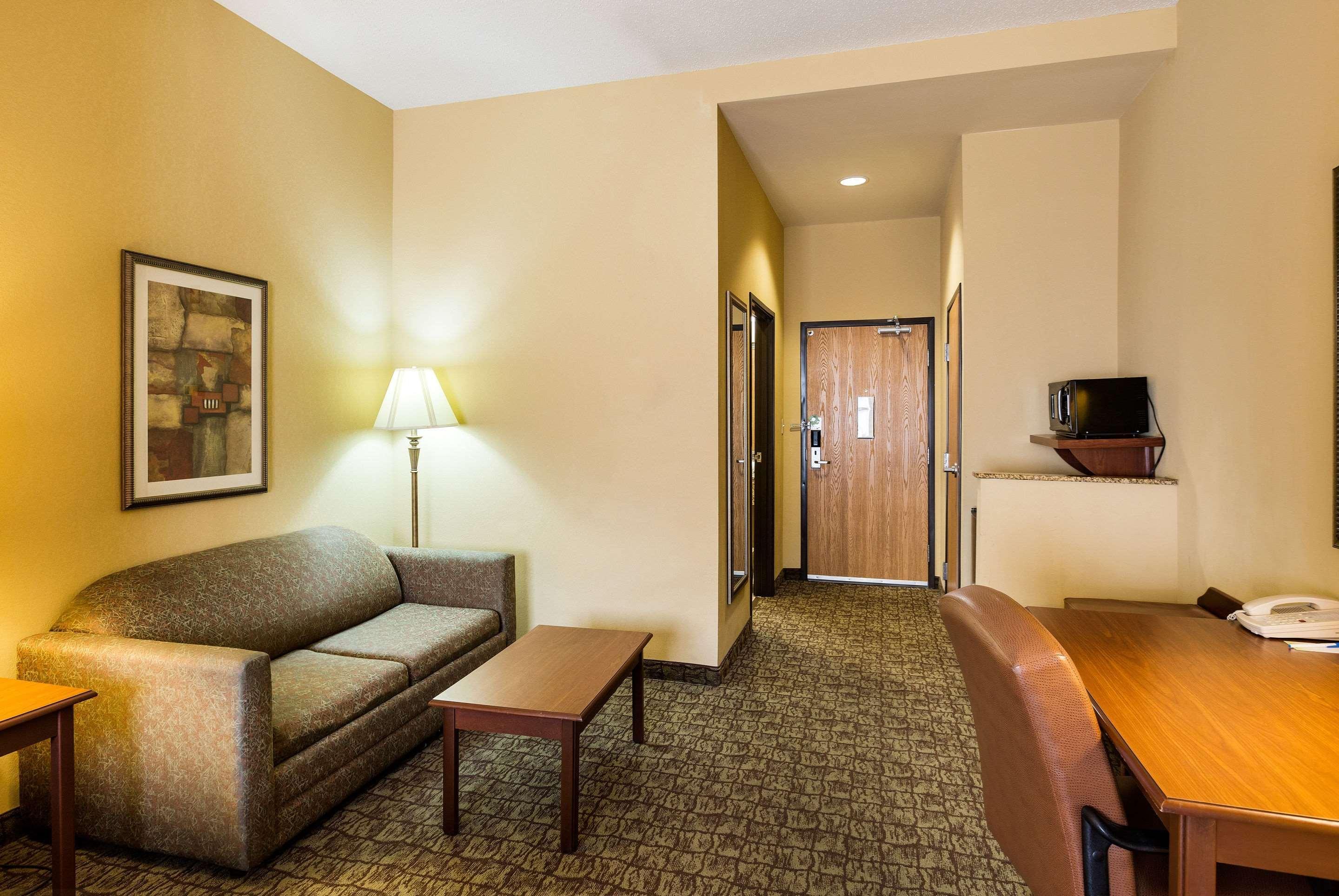 Comfort Inn & Suites Blytheville Buitenkant foto