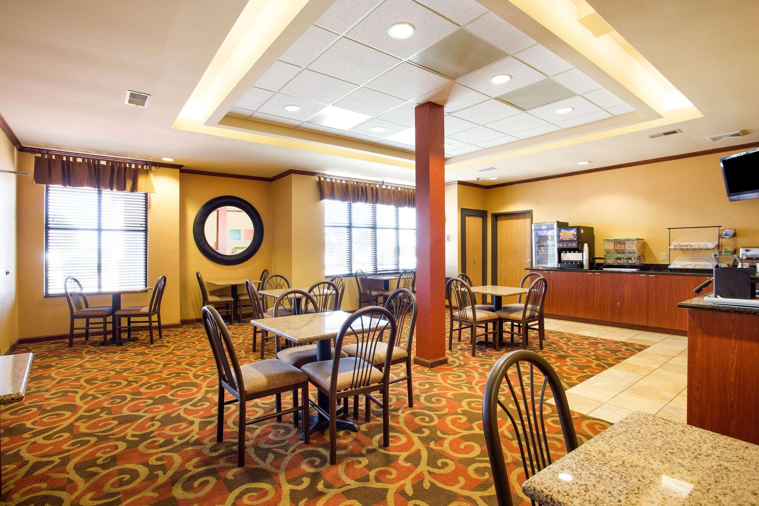 Comfort Inn & Suites Blytheville Buitenkant foto