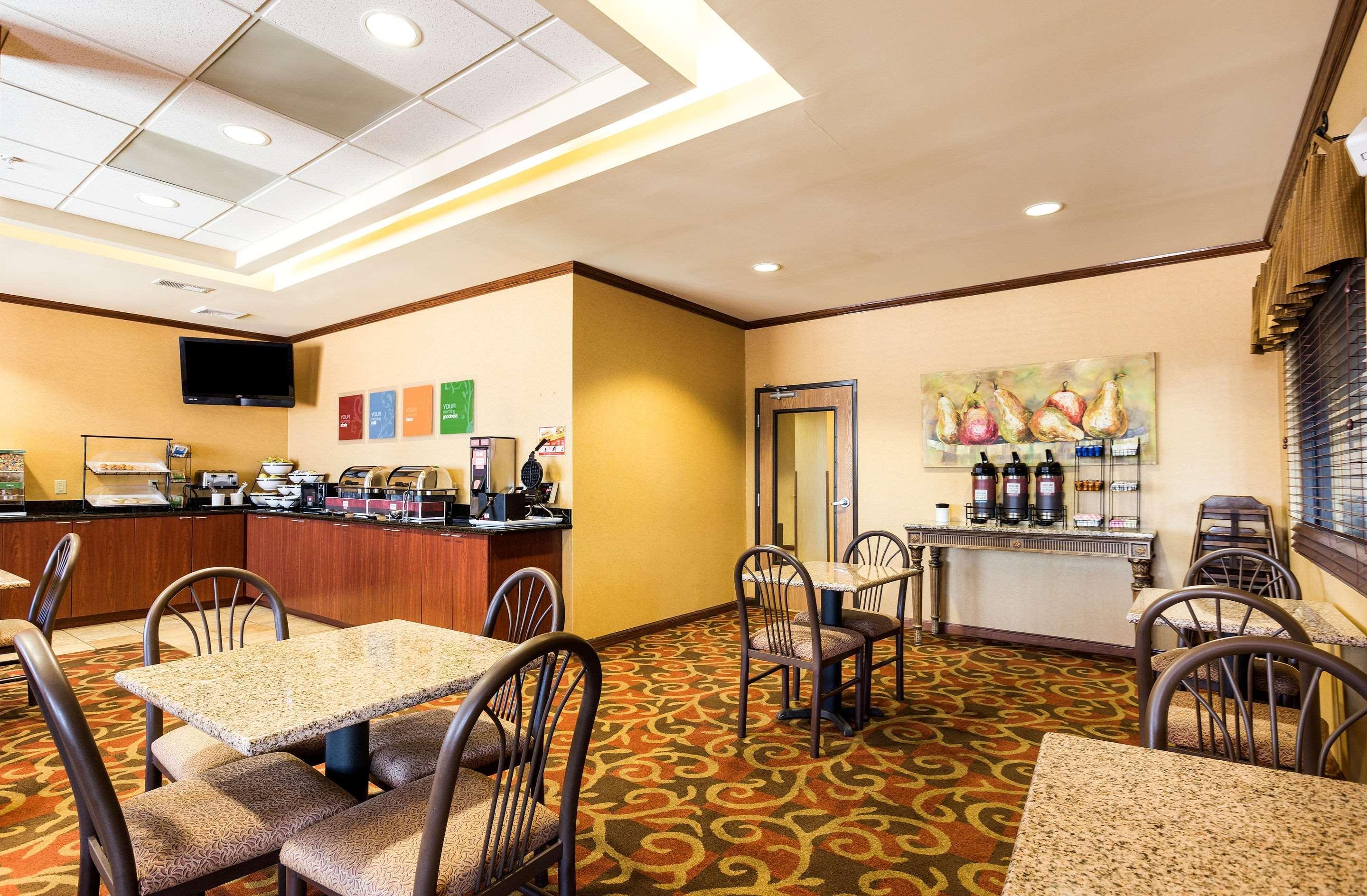 Comfort Inn & Suites Blytheville Buitenkant foto