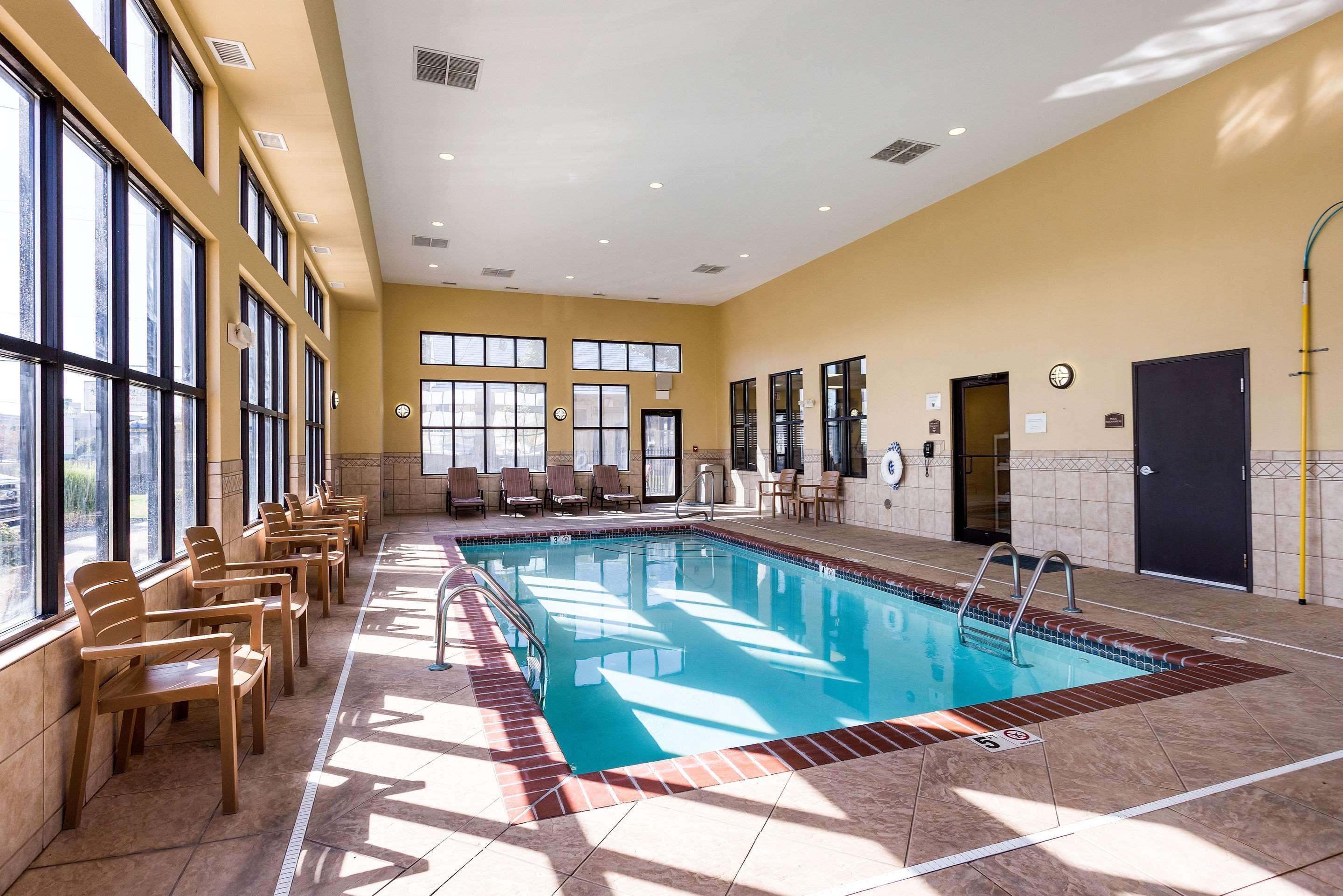 Comfort Inn & Suites Blytheville Buitenkant foto