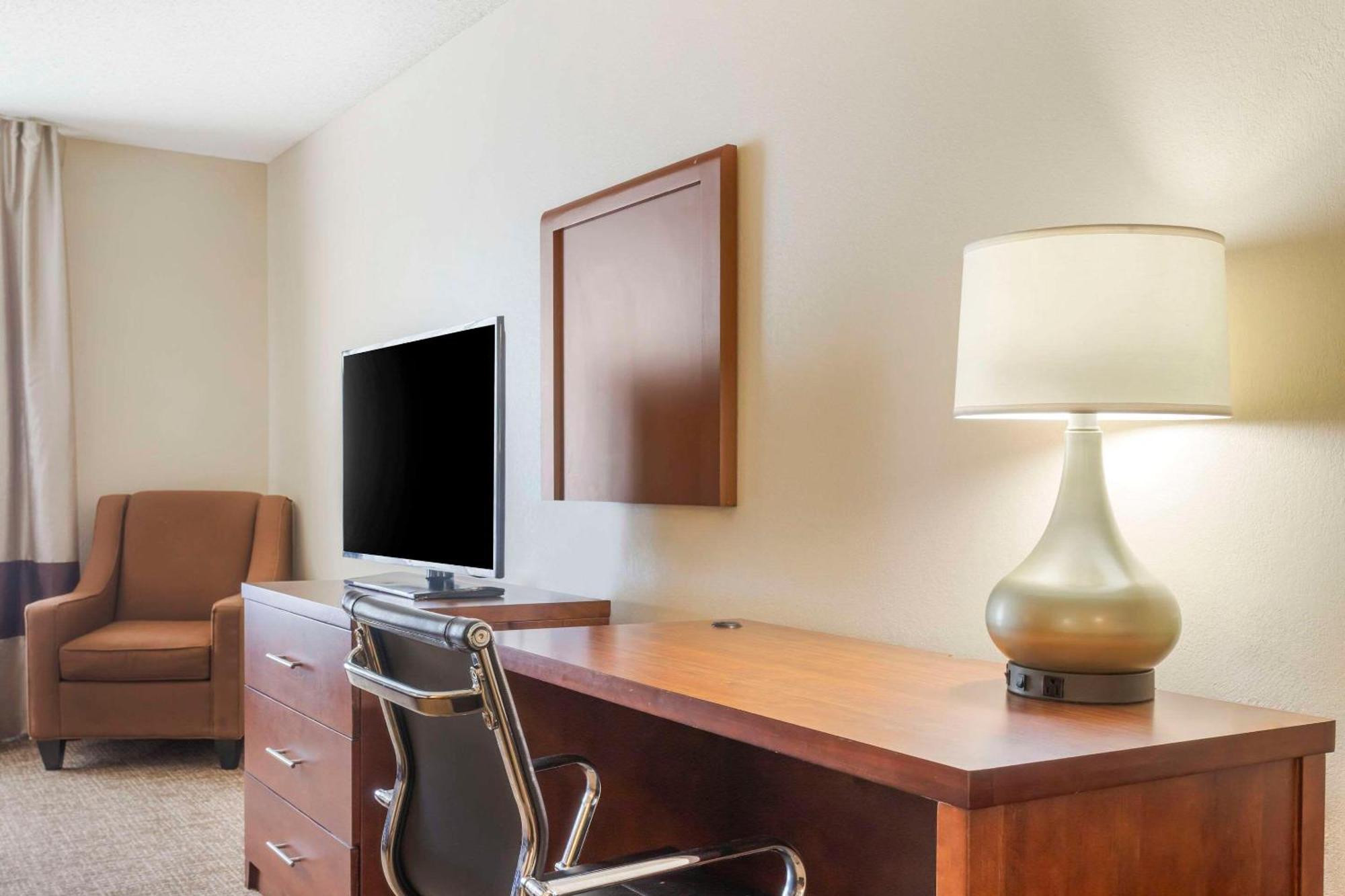 Comfort Inn & Suites Blytheville Buitenkant foto