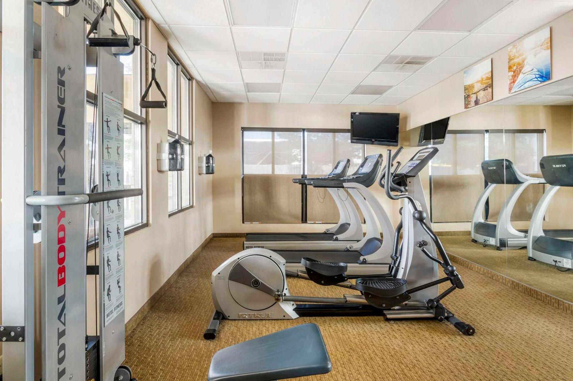 Comfort Inn & Suites Blytheville Buitenkant foto