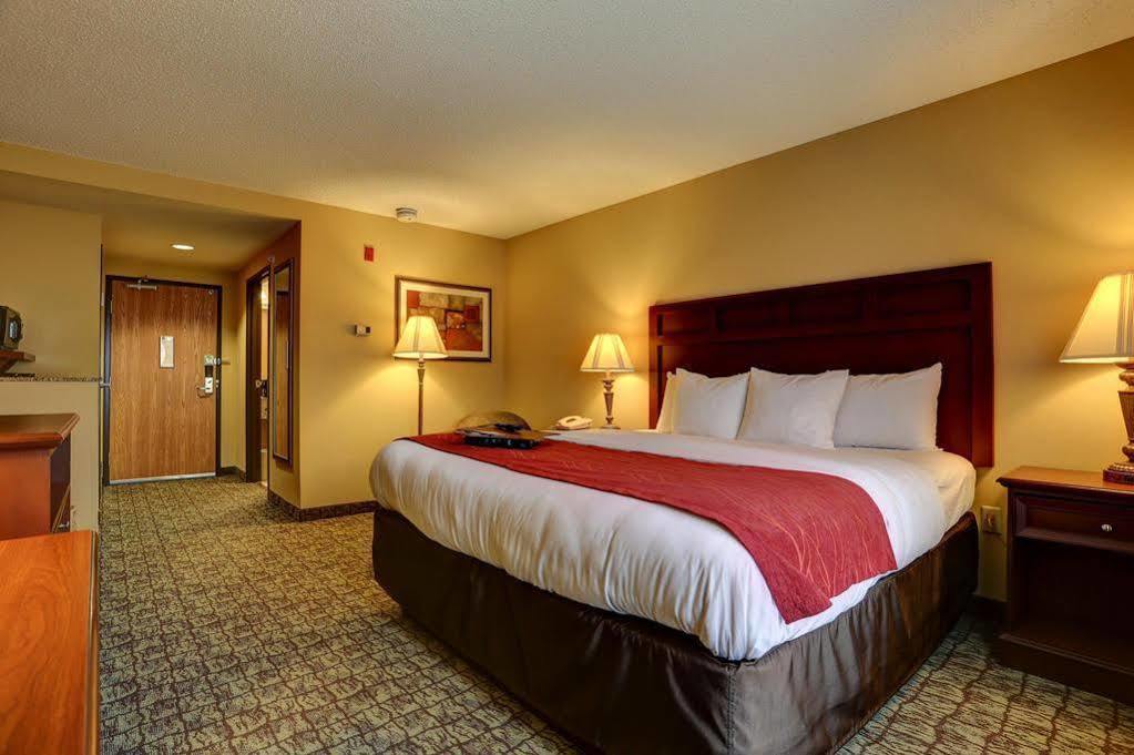 Comfort Inn & Suites Blytheville Buitenkant foto