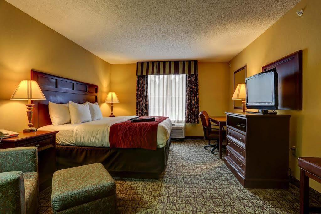 Comfort Inn & Suites Blytheville Buitenkant foto